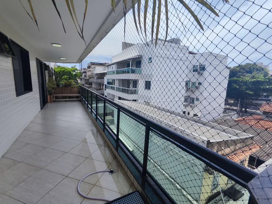 Foto 1 de Apartamento com 3 Quartos para alugar, 120m² em Recreio Dos Bandeirantes, Rio de Janeiro