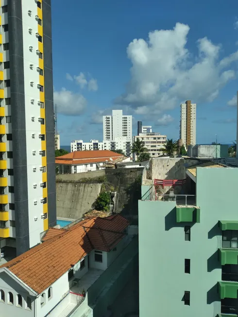 Foto 1 de Apartamento com 4 Quartos à venda, 213m² em Barra, Salvador