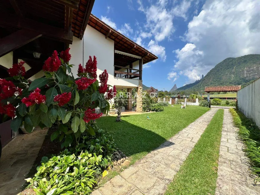 Foto 1 de Casa com 5 Quartos à venda, 569m² em Carlos Guinle, Teresópolis