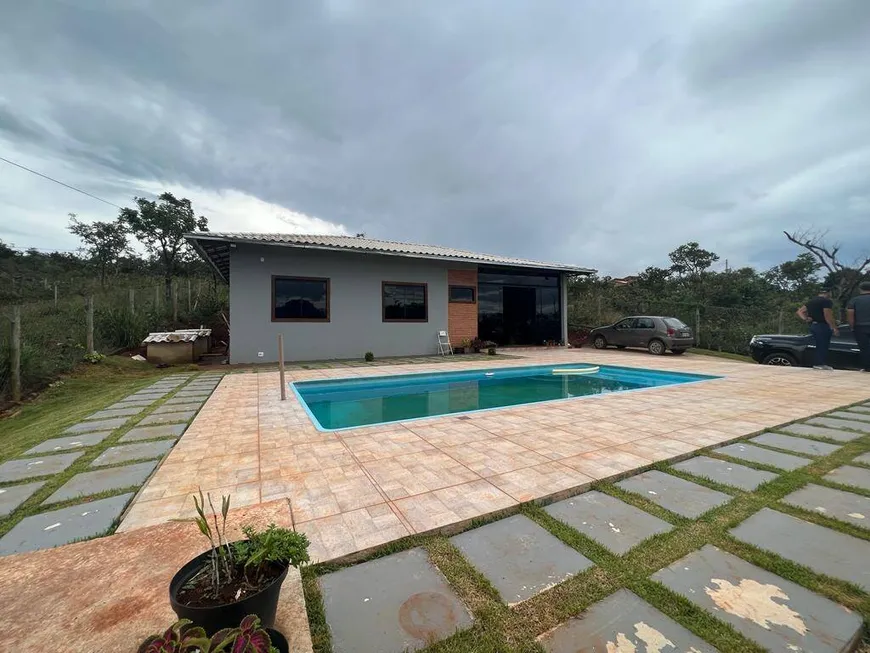 Foto 1 de Fazenda/Sítio com 3 Quartos à venda, 1000m² em Centro, Itatiaiuçu