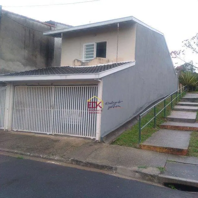 Foto 1 de Sobrado com 3 Quartos à venda, 137m² em Monte Castelo, São José dos Campos