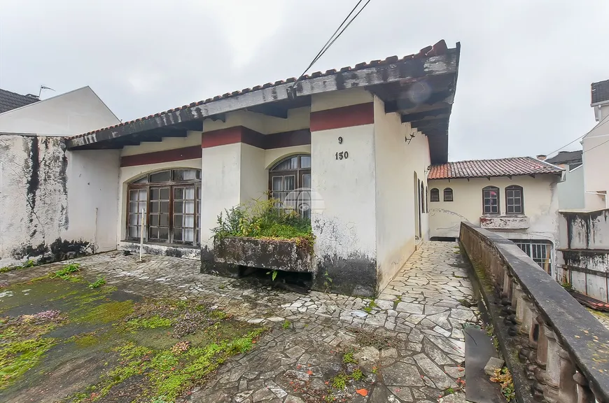 Foto 1 de Casa com 6 Quartos à venda, 225m² em Jardim das Américas, Curitiba