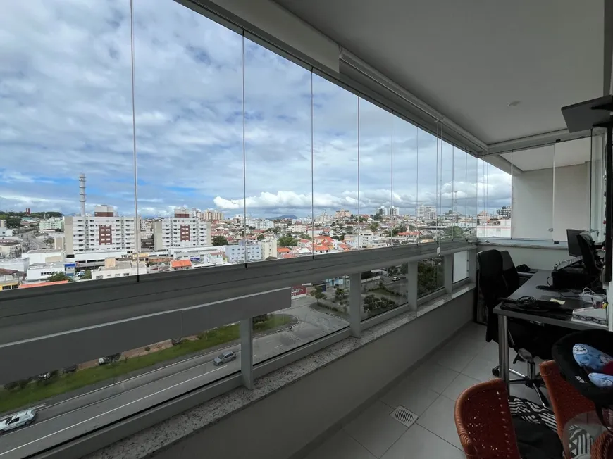 Foto 1 de Apartamento com 2 Quartos à venda, 81m² em Estreito, Florianópolis