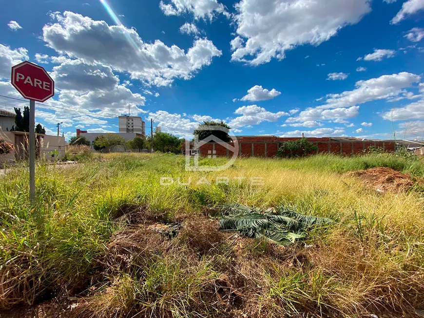 Foto 1 de Lote/Terreno à venda, 306m² em Residencial Flor do Cerrado, Anápolis