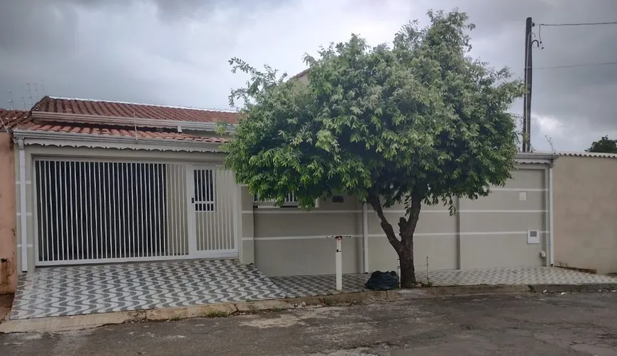 Foto 1 de Casa com 2 Quartos à venda, 82m² em Residencial 1º de Maio, Cosmópolis