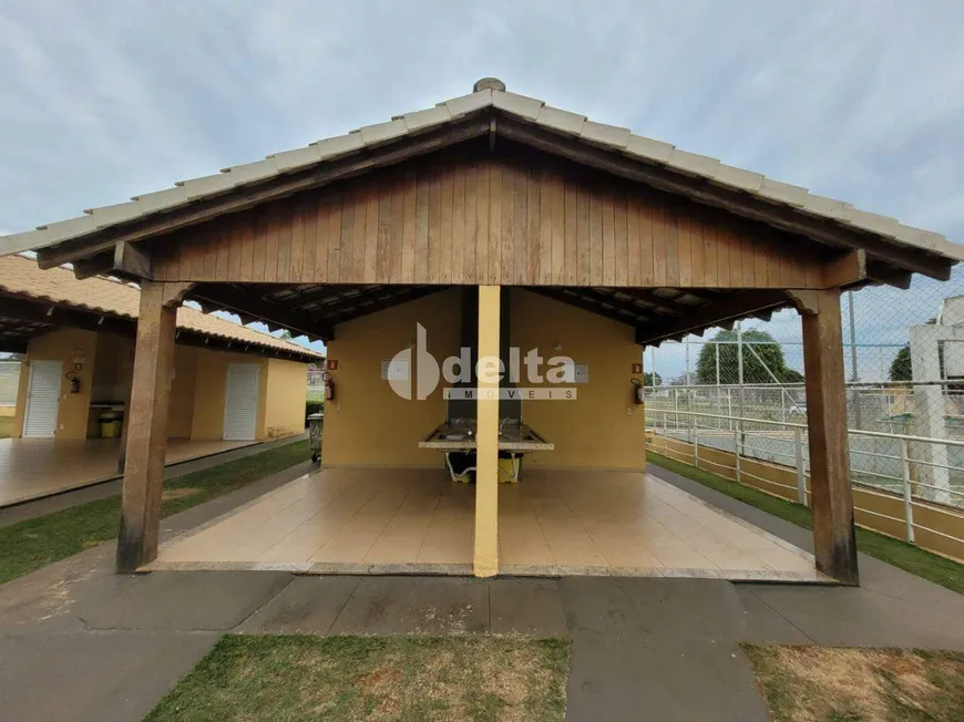 Foto 1 de Apartamento com 2 Quartos à venda, 45m² em Mansorur, Uberlândia