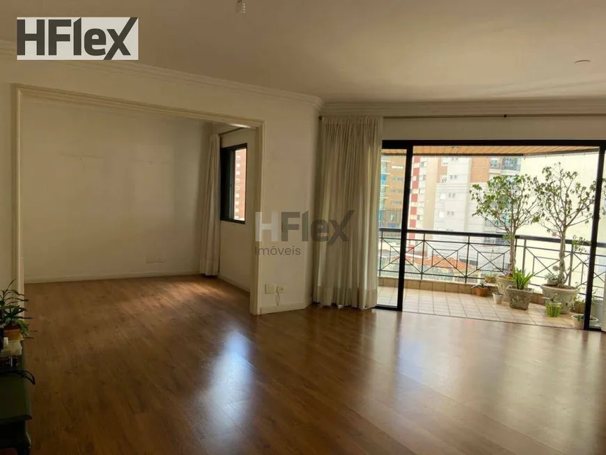 Foto 1 de Apartamento com 3 Quartos à venda, 126m² em Itaim Bibi, São Paulo