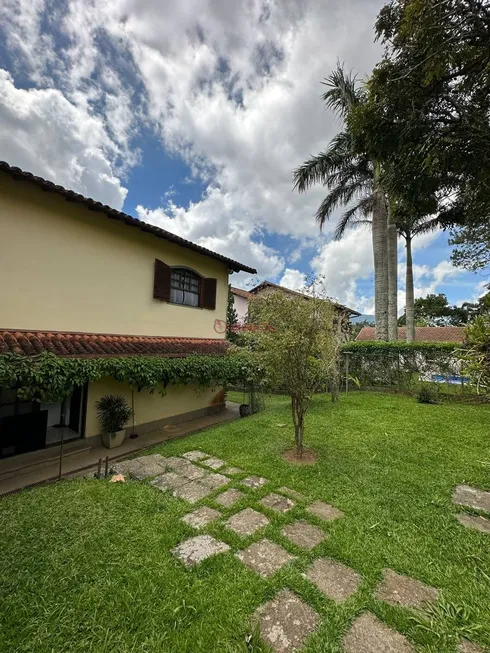 Foto 1 de Casa com 3 Quartos à venda, 180m² em Panorama, Teresópolis