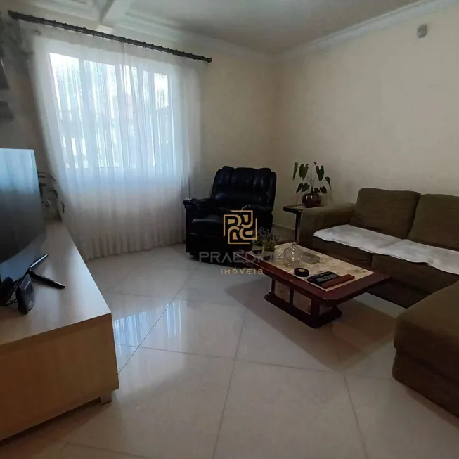 Foto 1 de Casa de Condomínio com 3 Quartos à venda, 200m² em Monza, Colombo