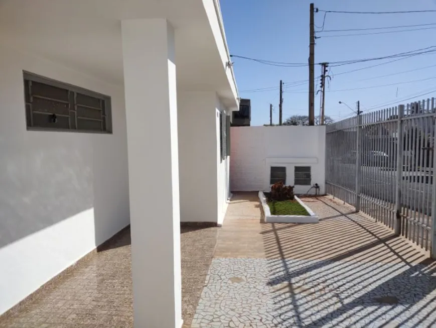 Foto 1 de Casa com 3 Quartos para alugar, 120m² em Vila Santa Cruz, São José do Rio Preto