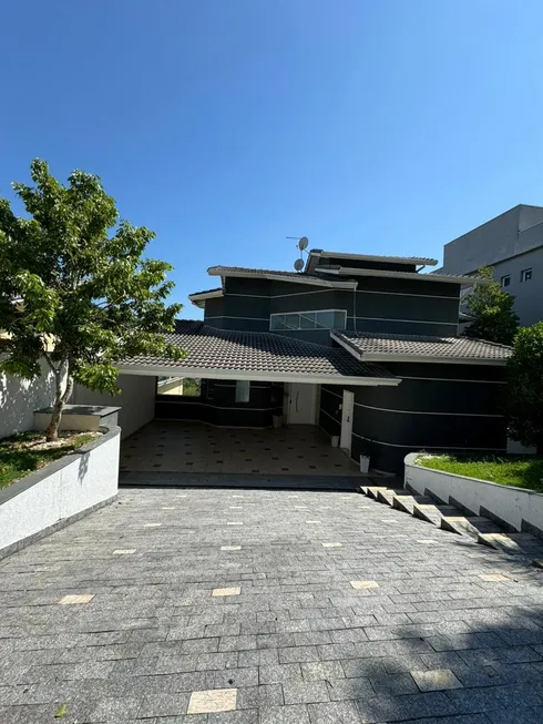 Foto 1 de Casa de Condomínio com 2 Quartos para alugar, 300m² em Jardim Imperial, Arujá