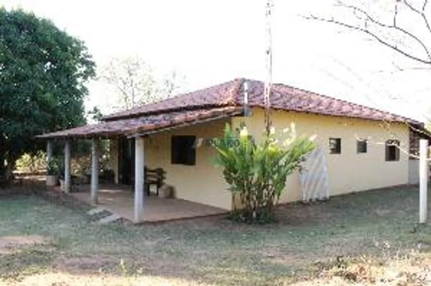 Foto 1 de Fazenda/Sítio com 2 Quartos à venda, 200m² em Loteamento Aracê de Santo Antonio II, São Carlos