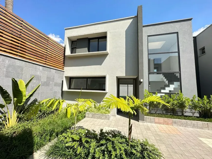 Foto 1 de Casa de Condomínio com 1 Quarto à venda, 401m² em Campo Belo, São Paulo