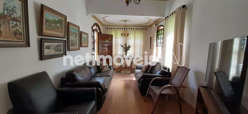 Foto 1 de Casa com 6 Quartos à venda, 347m² em Sagrada Família, Belo Horizonte