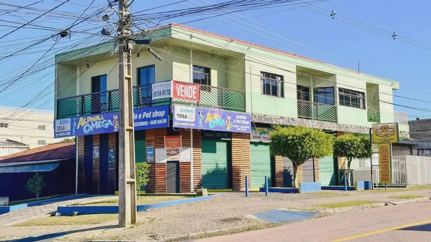 Foto 1 de Sobrado com 4 Quartos à venda, 296m² em Capão Raso, Curitiba