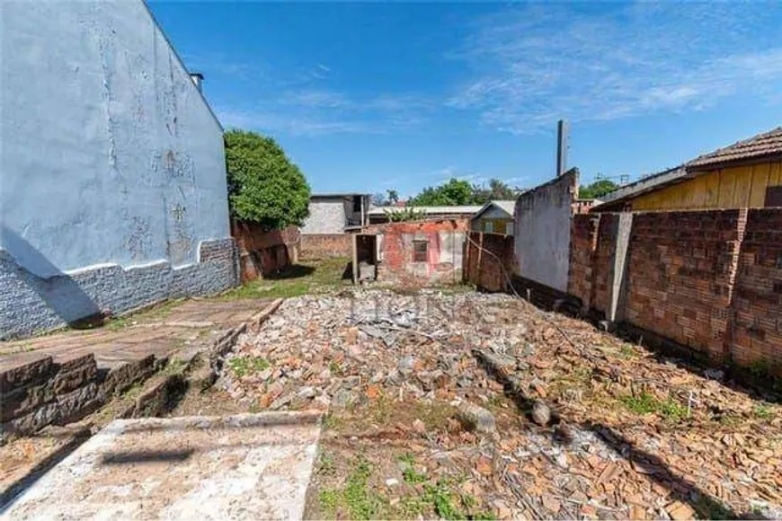 Foto 1 de Lote/Terreno à venda, 300m² em Vila Monte Carlo, Cachoeirinha