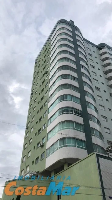 Foto 1 de Apartamento com 2 Quartos à venda, 100m² em Centro, Tramandaí