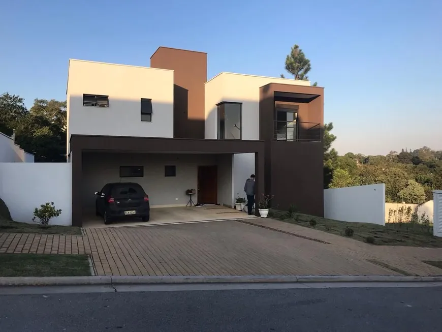 Foto 1 de Casa de Condomínio com 4 Quartos para venda ou aluguel, 315m² em Granja Viana, Carapicuíba