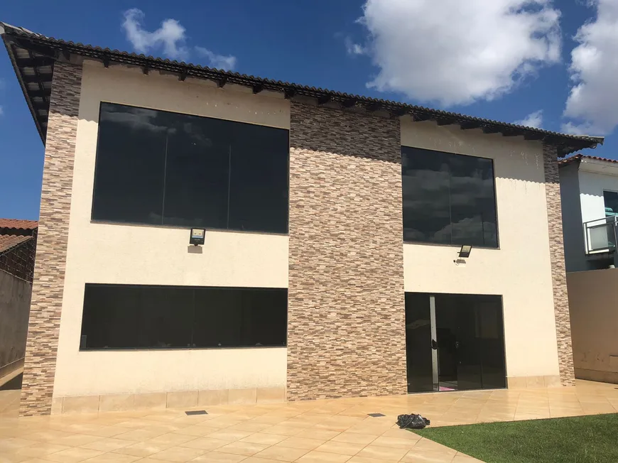 Foto 1 de Casa com 2 Quartos à venda, 220m² em Setor Habitacional Vicente Pires, Brasília