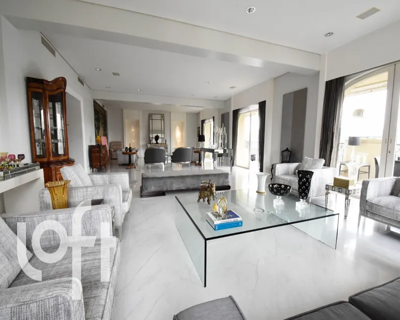 Foto 1 de Apartamento com 4 Quartos à venda, 700m² em Higienópolis, São Paulo