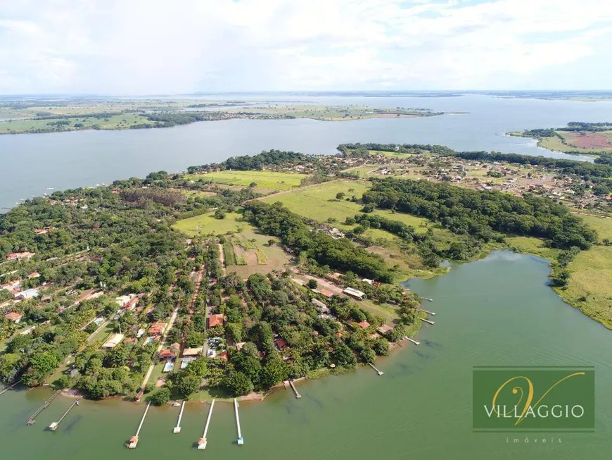 Foto 1 de Fazenda/Sítio à venda, 27000m² em , Buritama