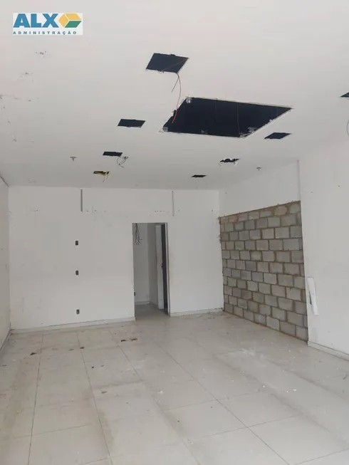 Foto 1 de Ponto Comercial para alugar, 46m² em Centro, São Gonçalo