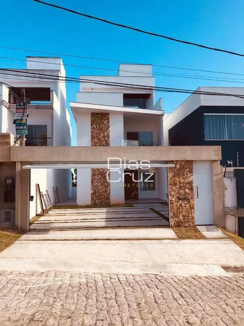 Foto 1 de Casa com 4 Quartos à venda, 210m² em Colinas, Rio das Ostras