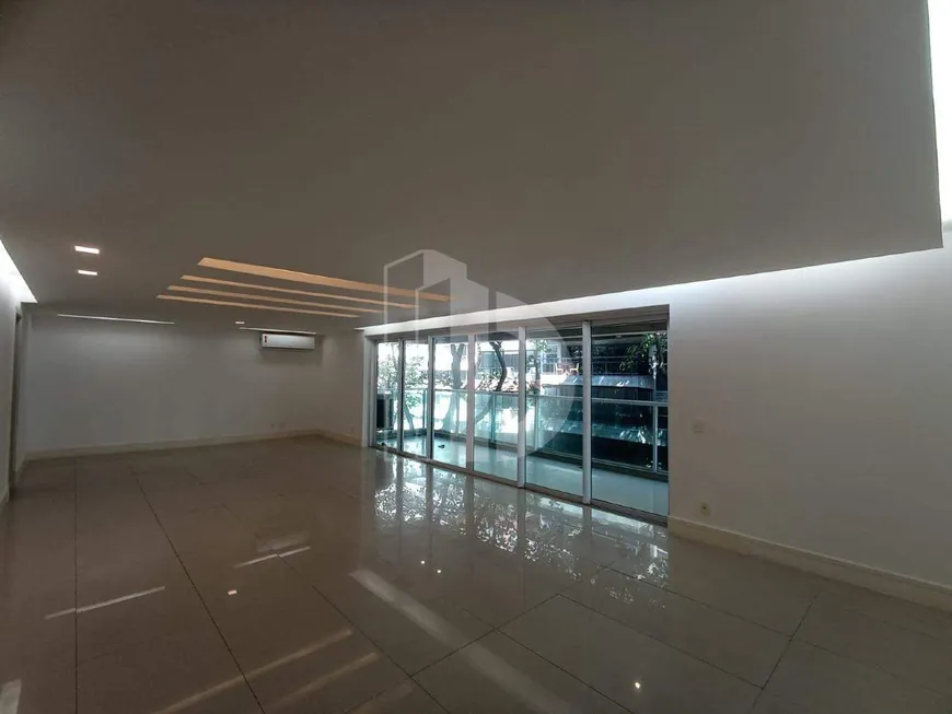 Foto 1 de Apartamento com 4 Quartos para alugar, 288m² em Leblon, Rio de Janeiro
