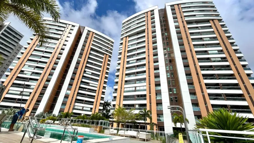 Foto 1 de Apartamento com 3 Quartos à venda, 118m² em Guararapes, Fortaleza