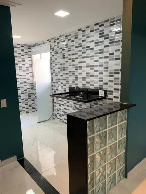 Foto 1 de Apartamento com 2 Quartos à venda, 50m² em Areia Branca, Salvador