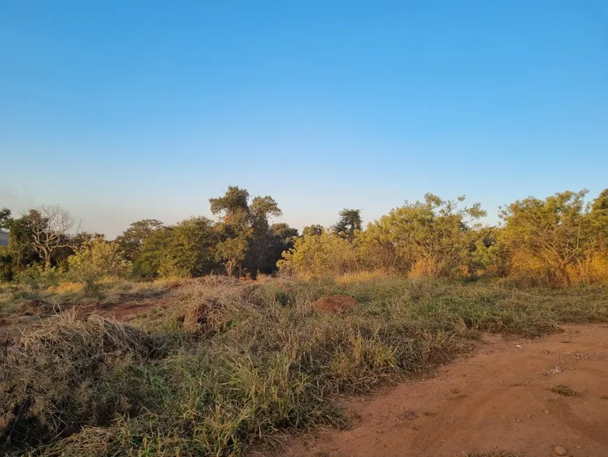 Foto 1 de Fazenda/Sítio à venda, 1000m² em , Mateus Leme