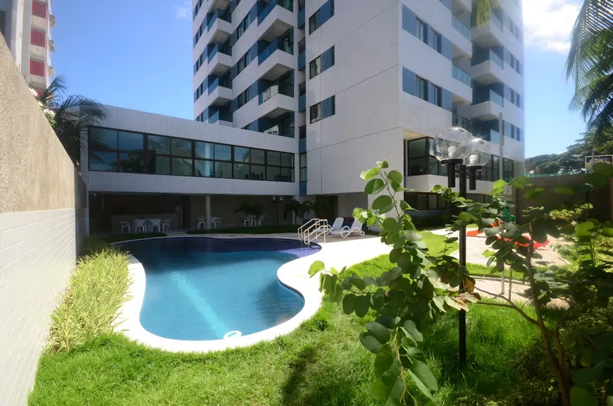 Foto 1 de Apartamento com 3 Quartos à venda, 66m² em Candeias, Jaboatão dos Guararapes