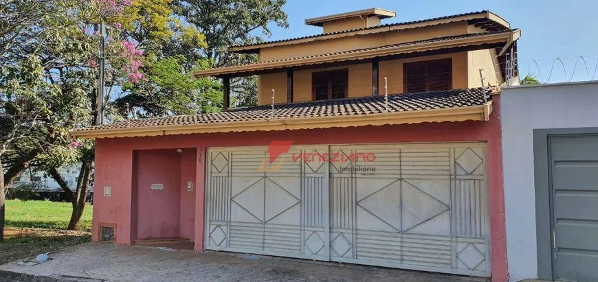 Foto 1 de Casa com 3 Quartos à venda, 226m² em Castelinho, Piracicaba