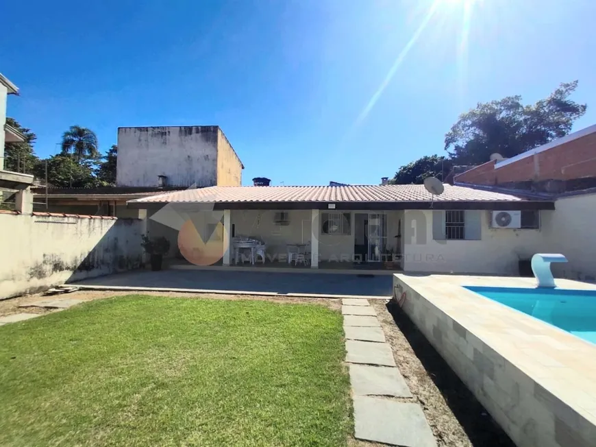 Foto 1 de Casa com 2 Quartos à venda, 162m² em Jardim Das Gaivotas, Caraguatatuba