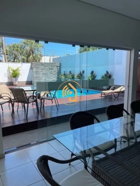 Foto 1 de Casa com 4 Quartos à venda, 400m² em Jardim Califórnia, Cuiabá