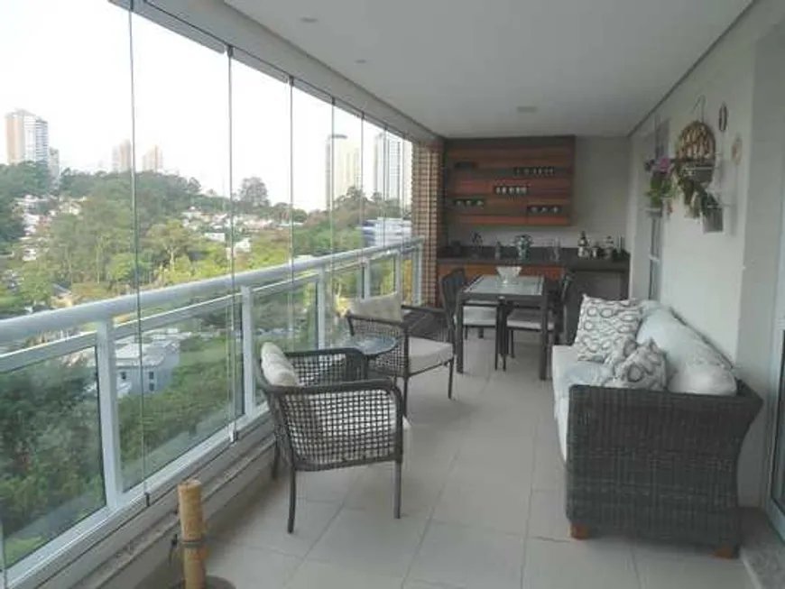 Foto 1 de Apartamento com 3 Quartos à venda, 200m² em Vila Andrade, São Paulo