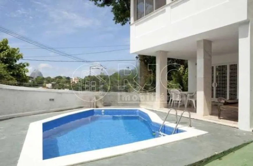 Foto 1 de Casa de Condomínio com 5 Quartos à venda, 276m² em Laranjeiras, Rio de Janeiro