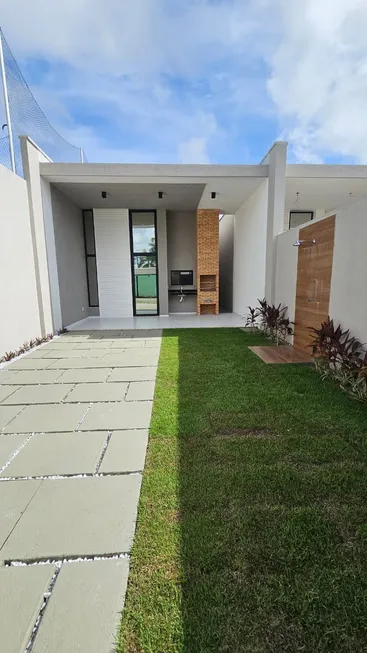 Foto 1 de Casa com 3 Quartos à venda, 110m² em Guaribas, Eusébio