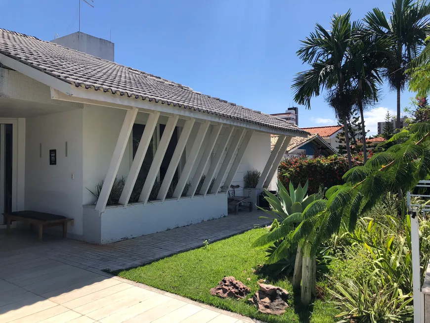 Foto 1 de Casa de Condomínio com 5 Quartos à venda, 761m² em Pituba, Salvador