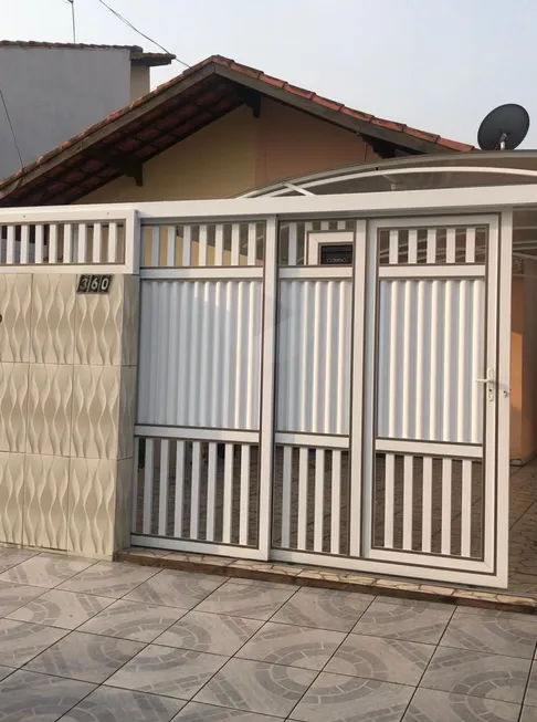 Foto 1 de Casa com 2 Quartos à venda, 60m² em Balneário Gaivota, Itanhaém