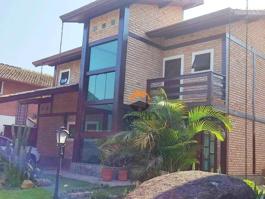 Foto 1 de Casa de Condomínio com 3 Quartos à venda, 300m² em Granja Viana, Carapicuíba