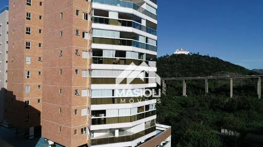 Foto 1 de Apartamento com 4 Quartos à venda, 141m² em Praia da Costa, Vila Velha