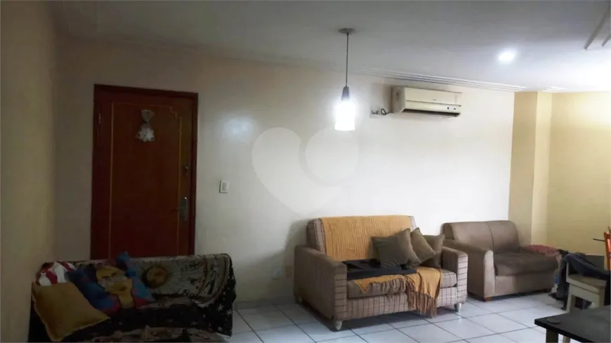 Foto 1 de Flat com 2 Quartos à venda, 105m² em Flores, Manaus