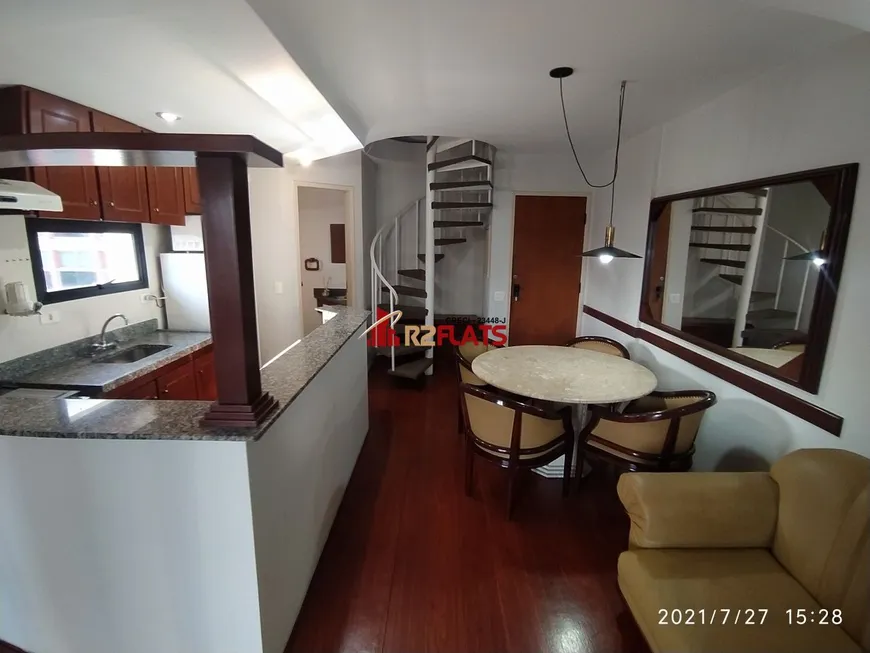 Foto 1 de Flat com 1 Quarto à venda, 52m² em Moema, São Paulo