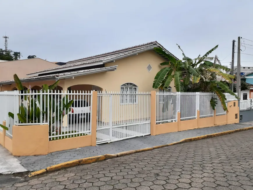 Foto 1 de Casa com 3 Quartos à venda, 270m² em Centro, Barra Velha