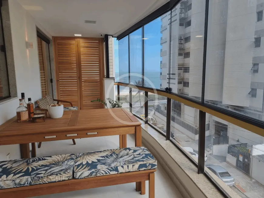 Foto 1 de Apartamento com 3 Quartos para alugar, 280m² em Praia da Costa, Vila Velha