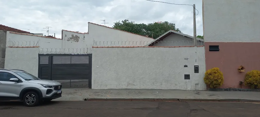 Foto 1 de Casa com 2 Quartos à venda, 62m² em Jardim Tamoio, Araraquara