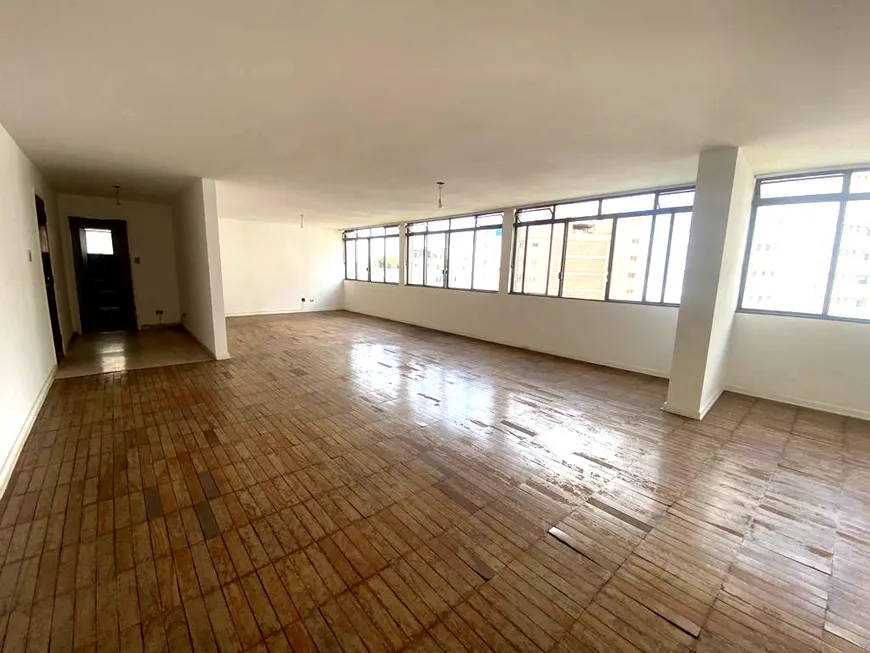 Foto 1 de Apartamento com 3 Quartos à venda, 207m² em Higienópolis, São Paulo