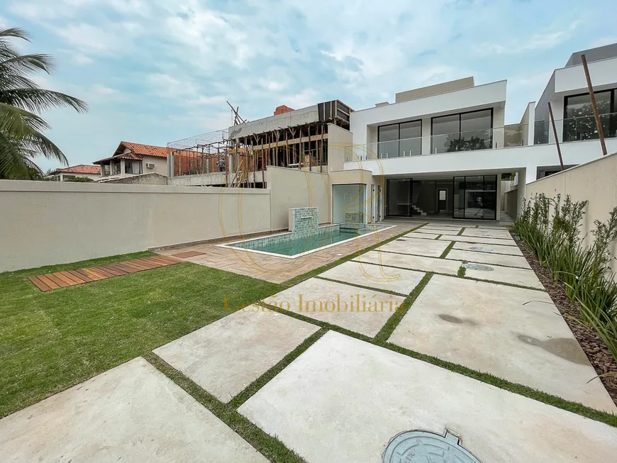 Foto 1 de Casa de Condomínio com 5 Quartos à venda, 380m² em Barra da Tijuca, Rio de Janeiro