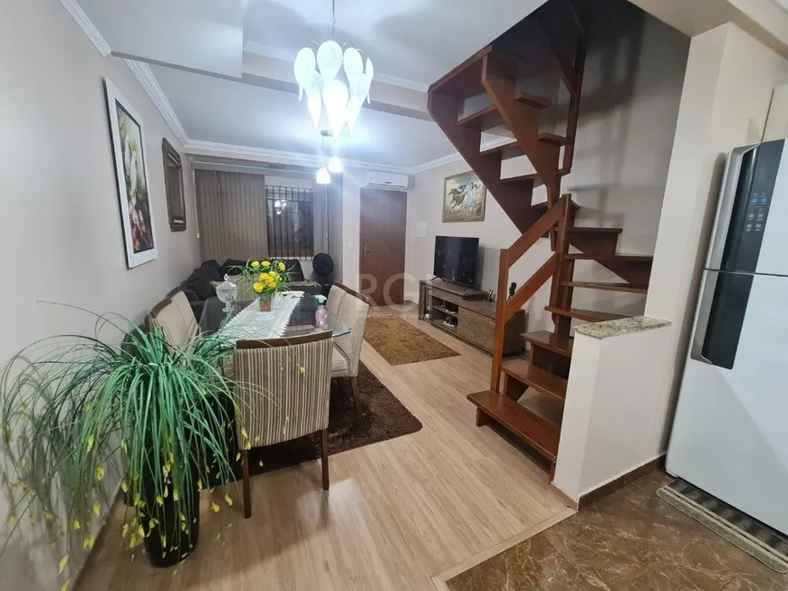 Foto 1 de Casa com 2 Quartos à venda, 76m² em Guaruja Caminhos do Sol, Porto Alegre